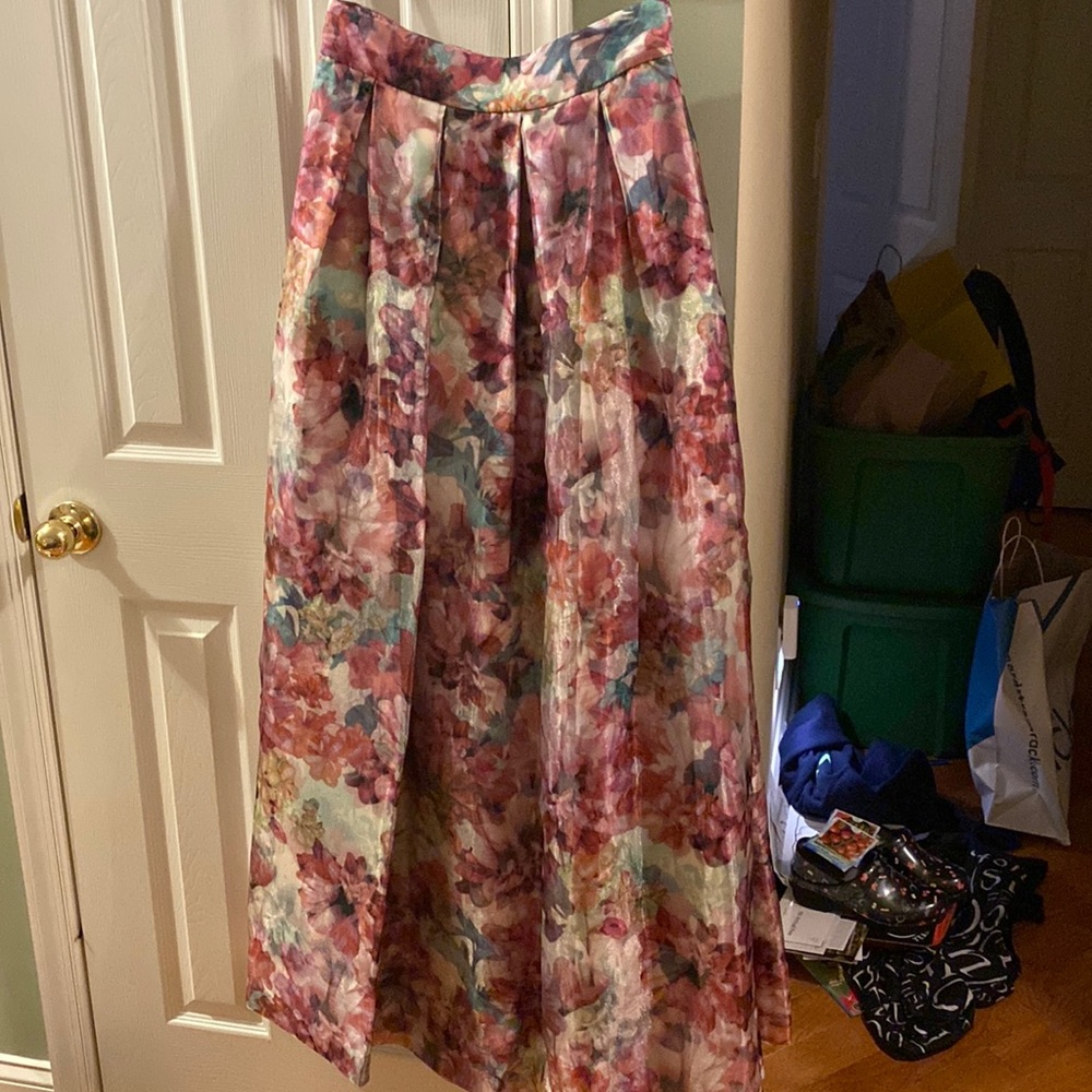 Elegant skirt